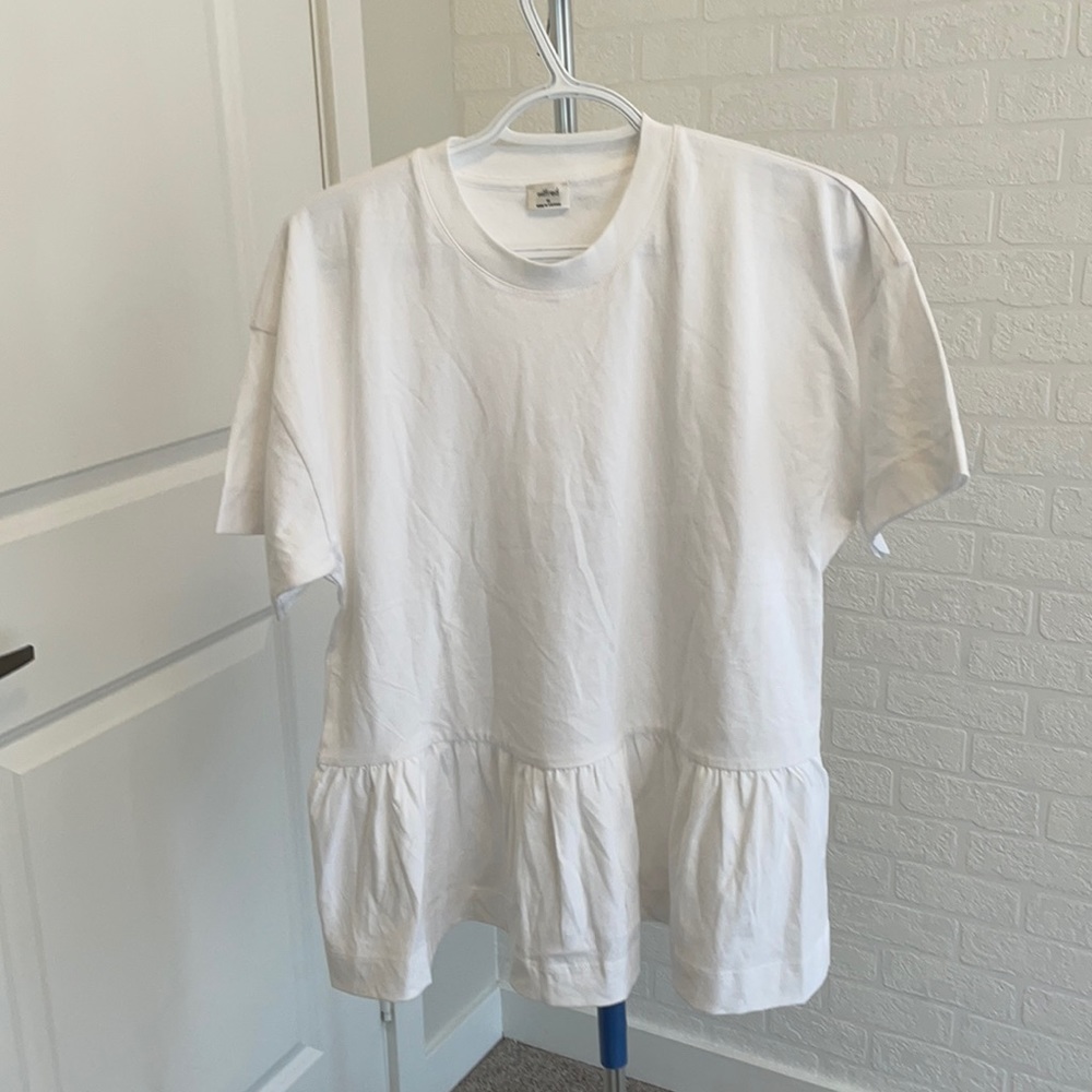 Wilfred Lisandra Tshirt